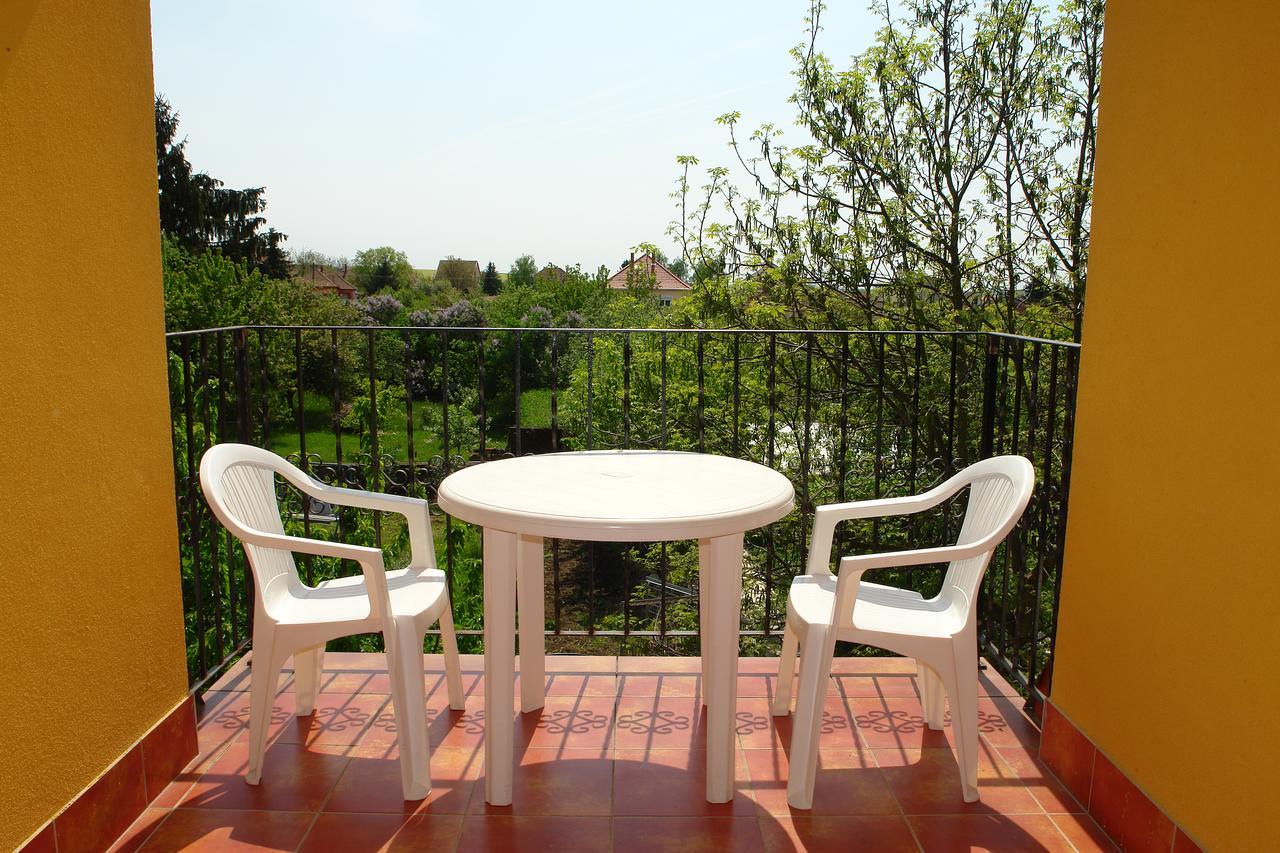Valentina Apartmanhaz Apartment Bogacs Ngoại thất bức ảnh