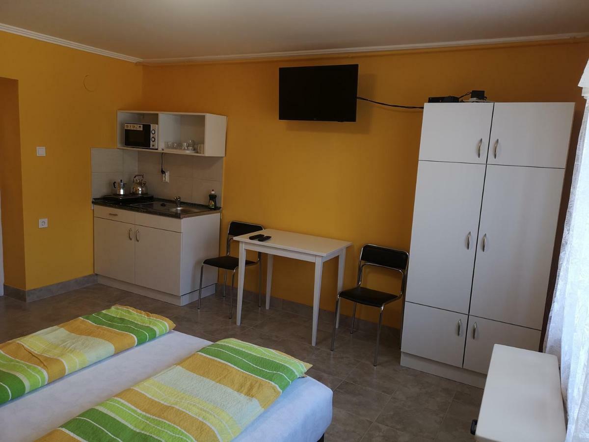 Valentina Apartmanhaz Apartment Bogacs Ngoại thất bức ảnh
